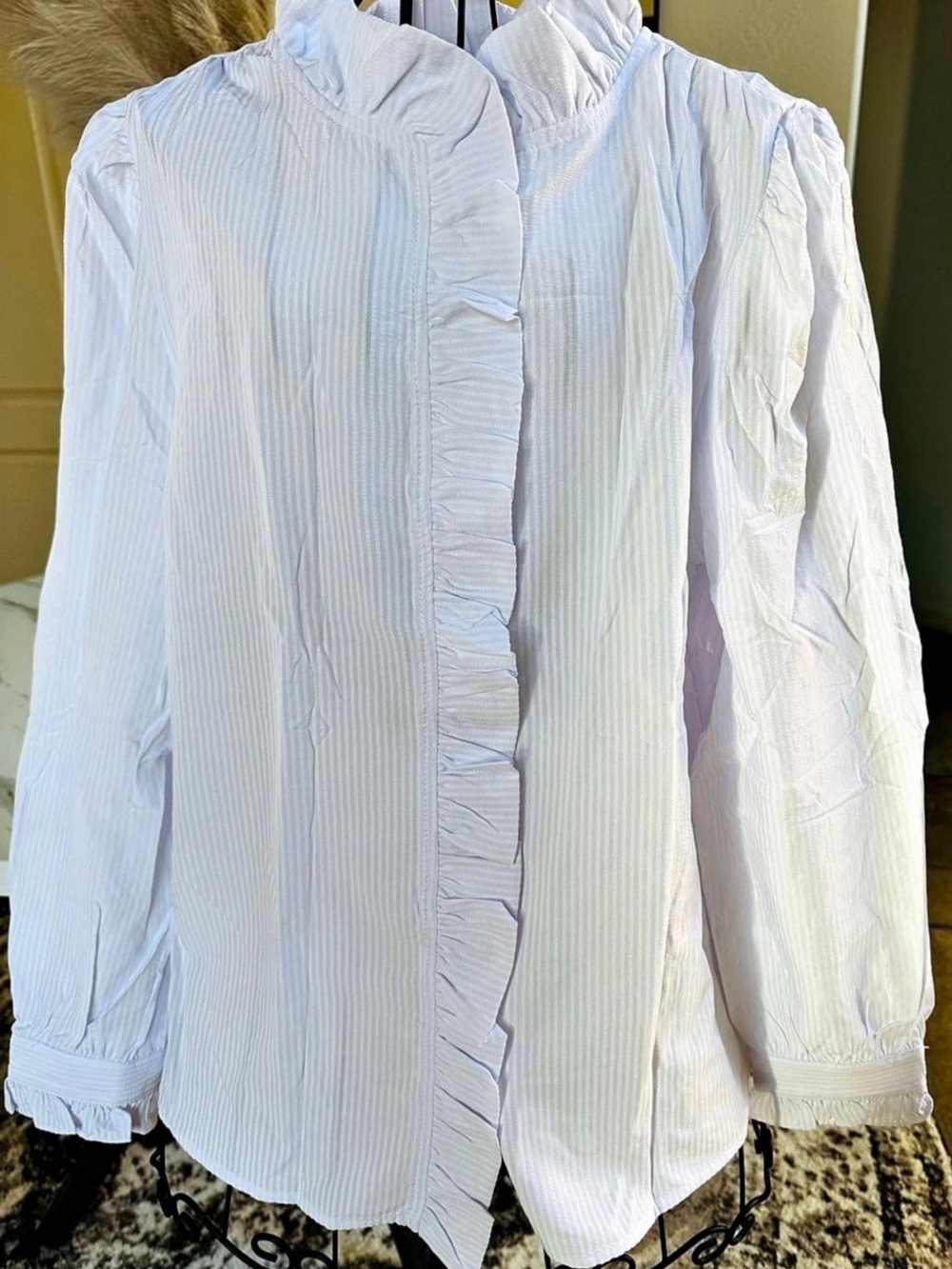 Chic Ruffle Pinstriped Blouse - Picture 4 of 9